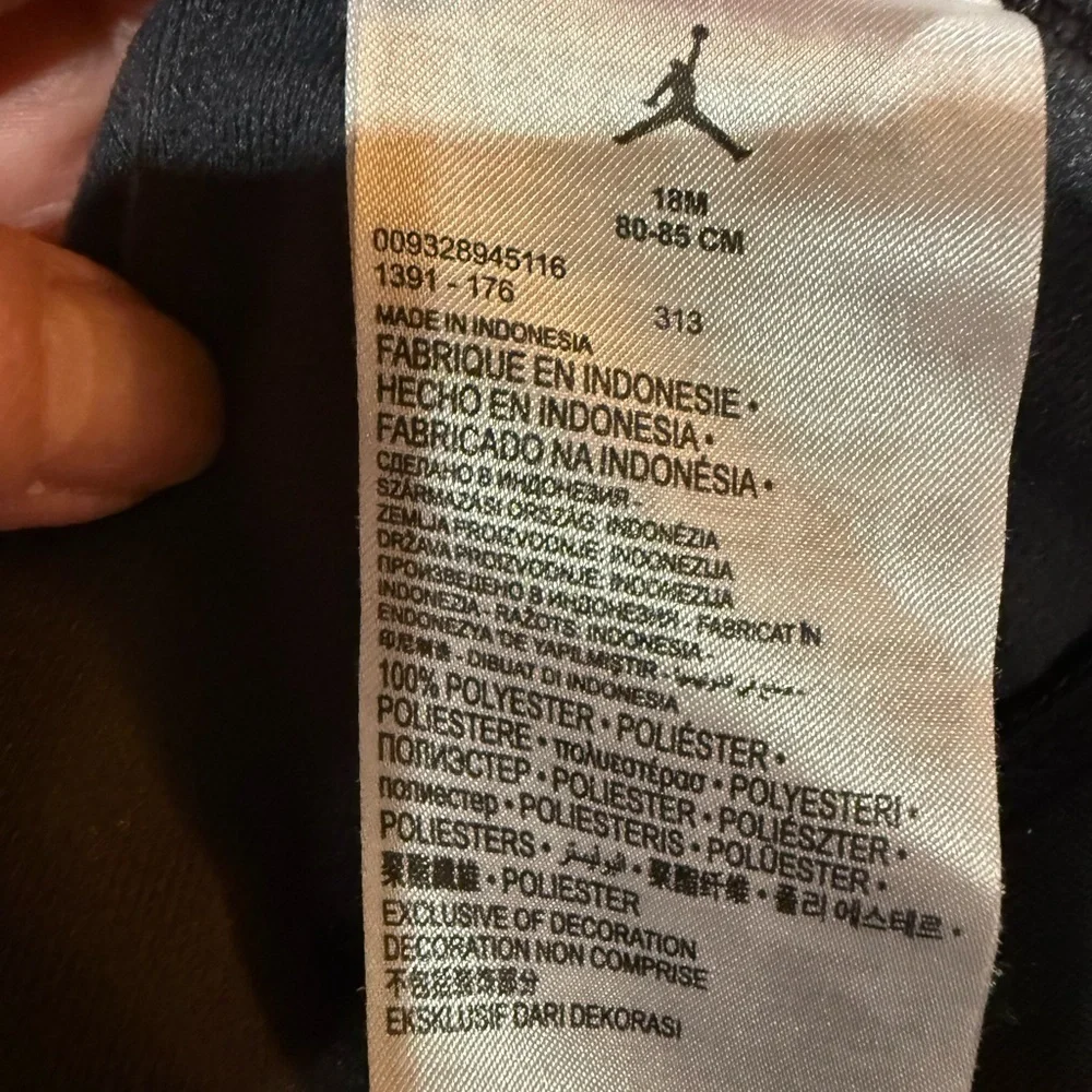 Air Jordan Black and White Jacket Infant Boys EUC Size 18 months